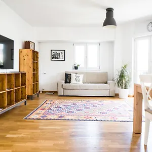Diana's Flat 11 - Old Town Apartment Bucharest